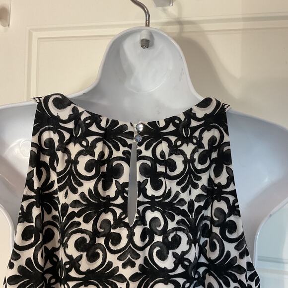 White House Black Market Sleeveless Lined Top XS - Picture 4 of 8